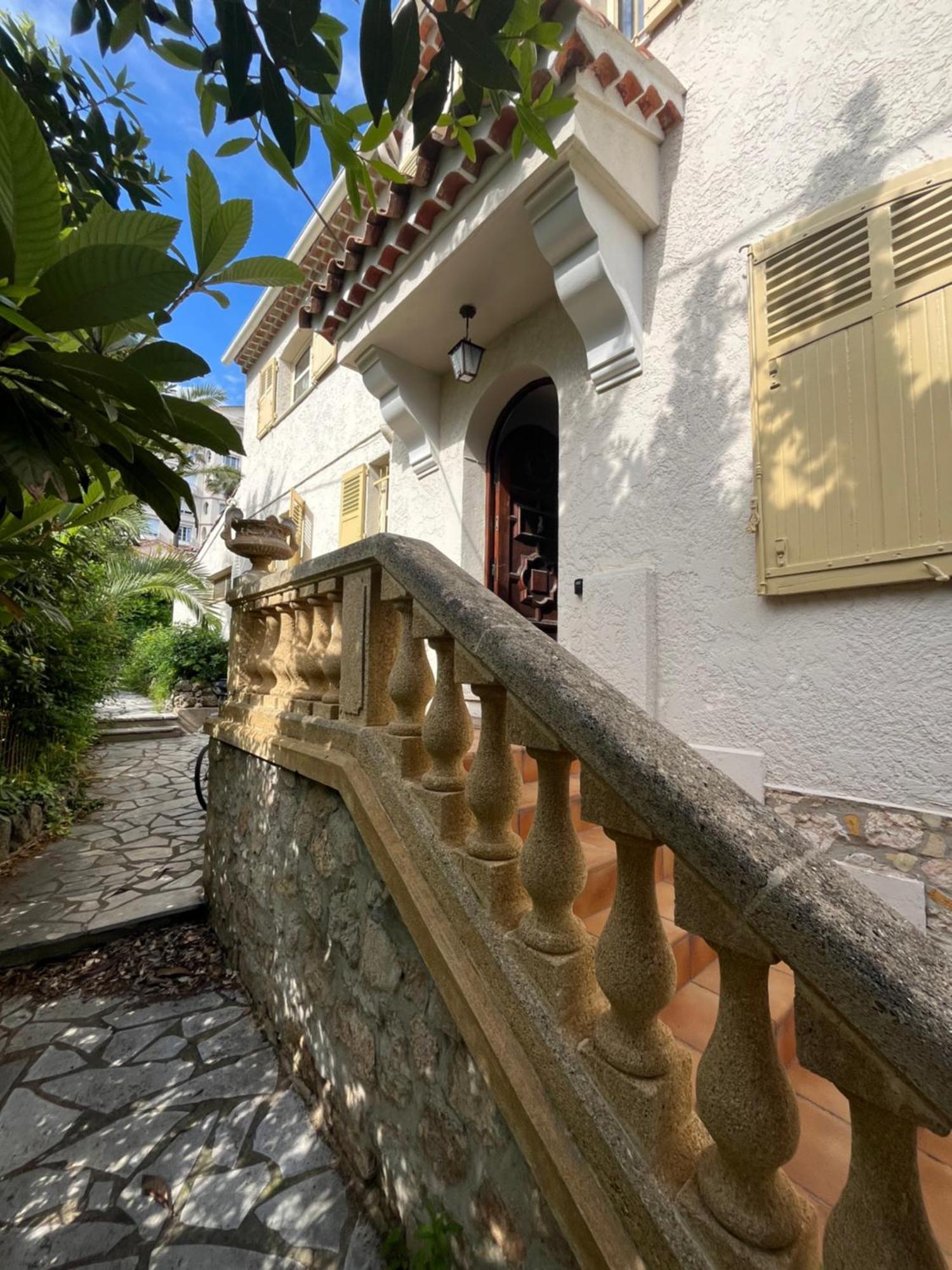 Bed & Breakfast Tricia Cannes
